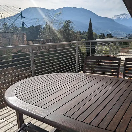 Apartman La Terrazza Su Trento: Vista E Relax